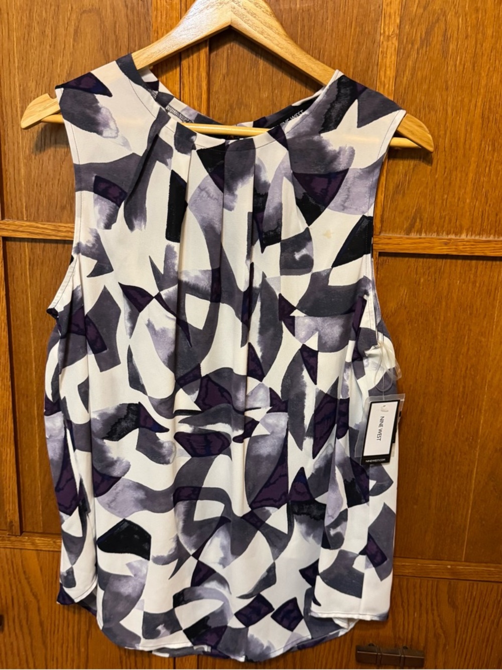 Nine West Sleeveless Blouse XL Abstract Print Black Purple Ivory NWT Pleated